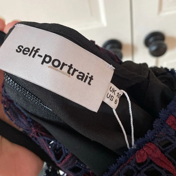 Self-Portrait Floral Grid Cold Shoulder Mini Dress Burgundy Navy Guipure Lace 6‎ - Picture 12 of 16